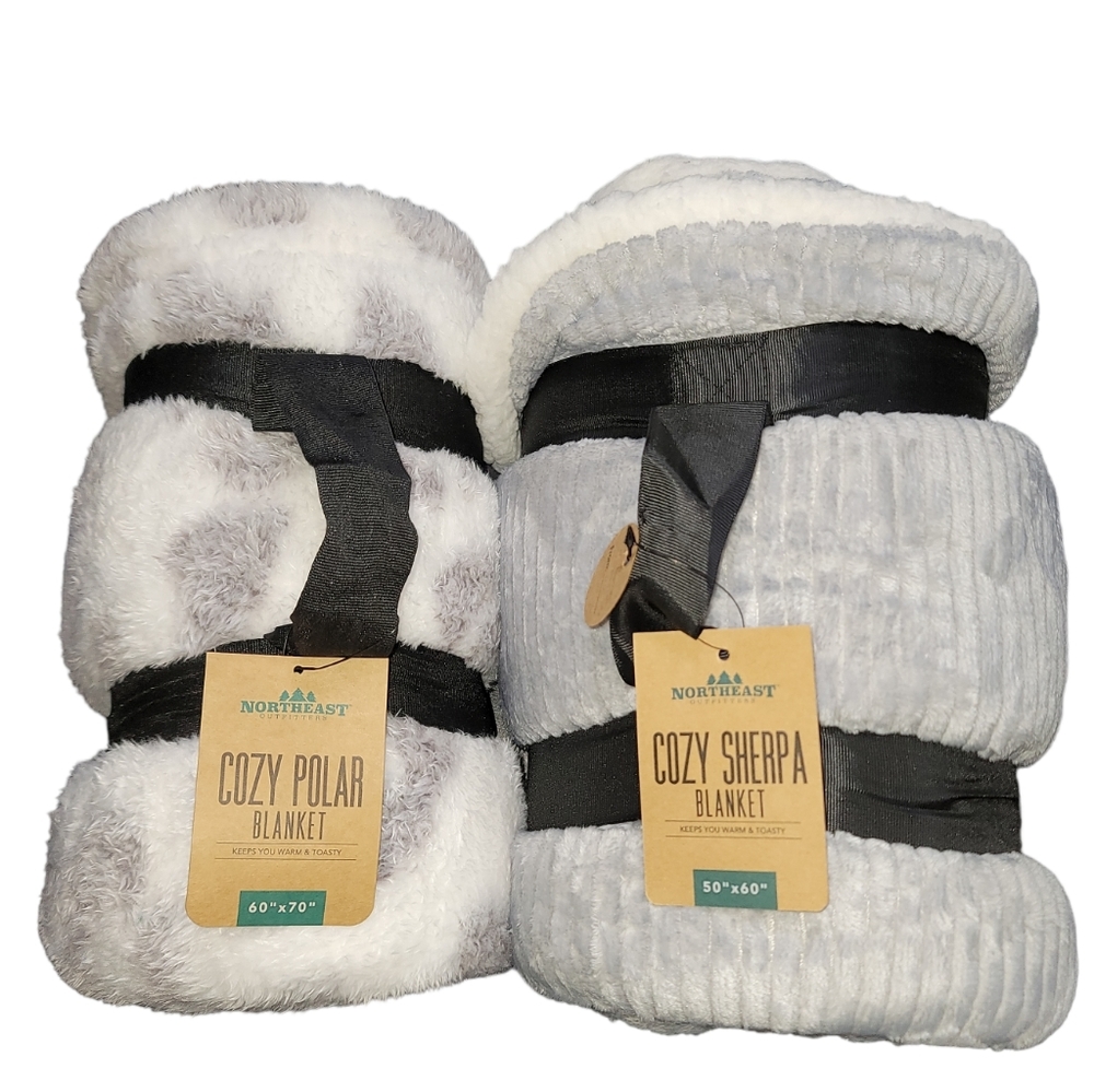 NWT 2 blanket set. One sherpa one cozy polar Gray and white